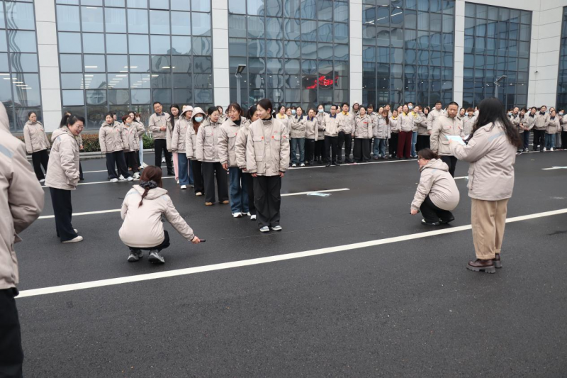 巾幗展風(fēng)采，活力暖人心